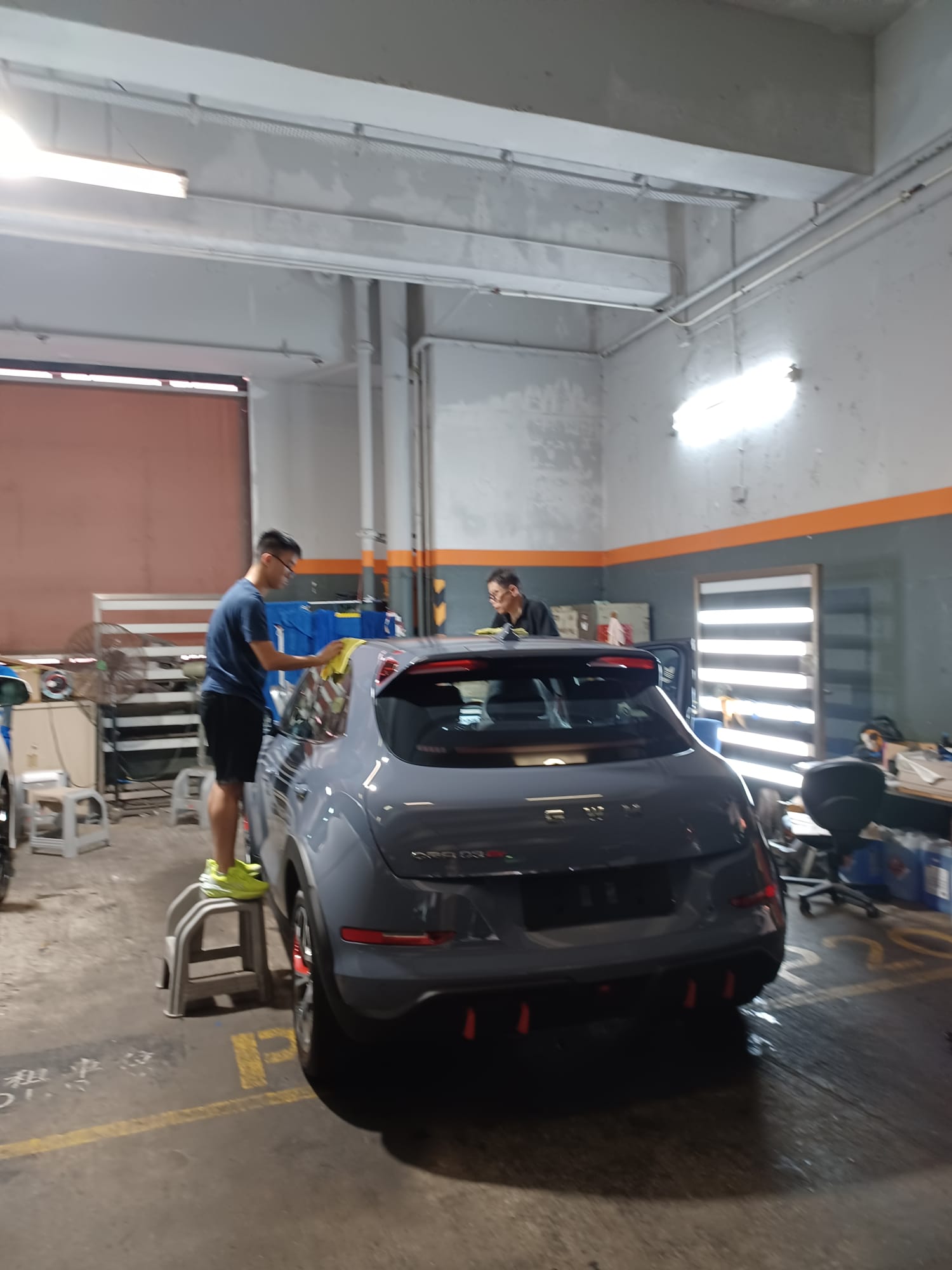 汽車美容打蠟鍍膜