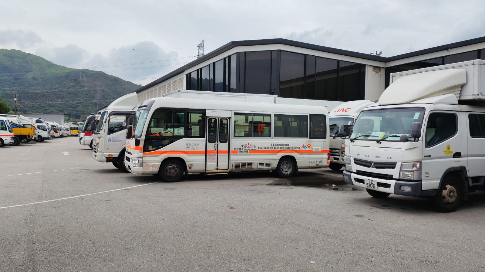 車身貼紙及玻璃隔熱貼